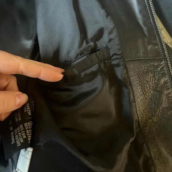 Reaction Kenneth Cole Women’s Leather Jacket Size Large - Picture 12 of 12